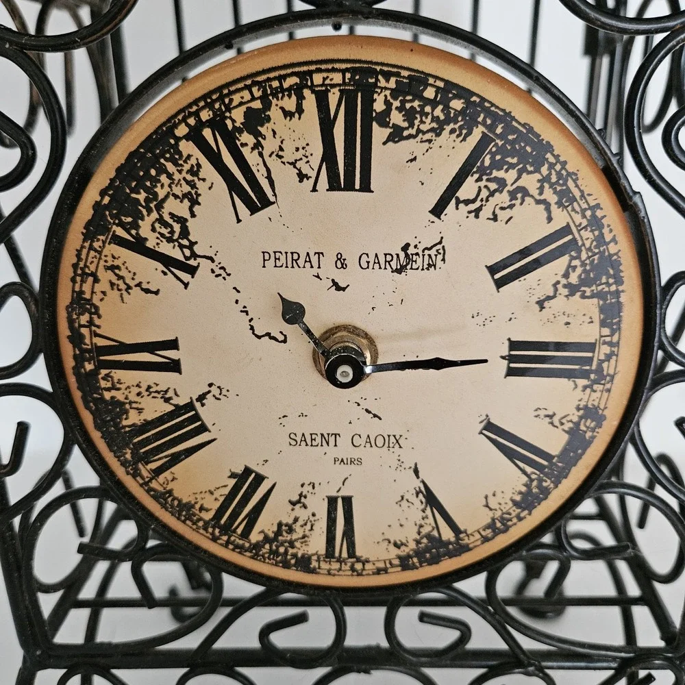 Pierat & Garein Vintage Distressed Bird Cage Clock AA Battery Working